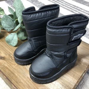 Little Boys Snow Boots Size 5 Black WFS